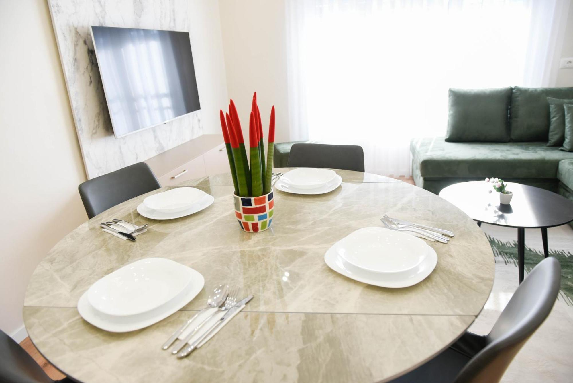 Kazazi Appartement *